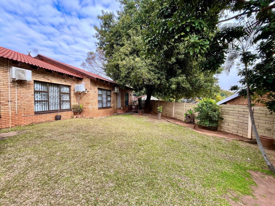 4 Bedroom Property for Sale in Safari Gardens North West